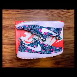 Nike RosheRun🔥🔥